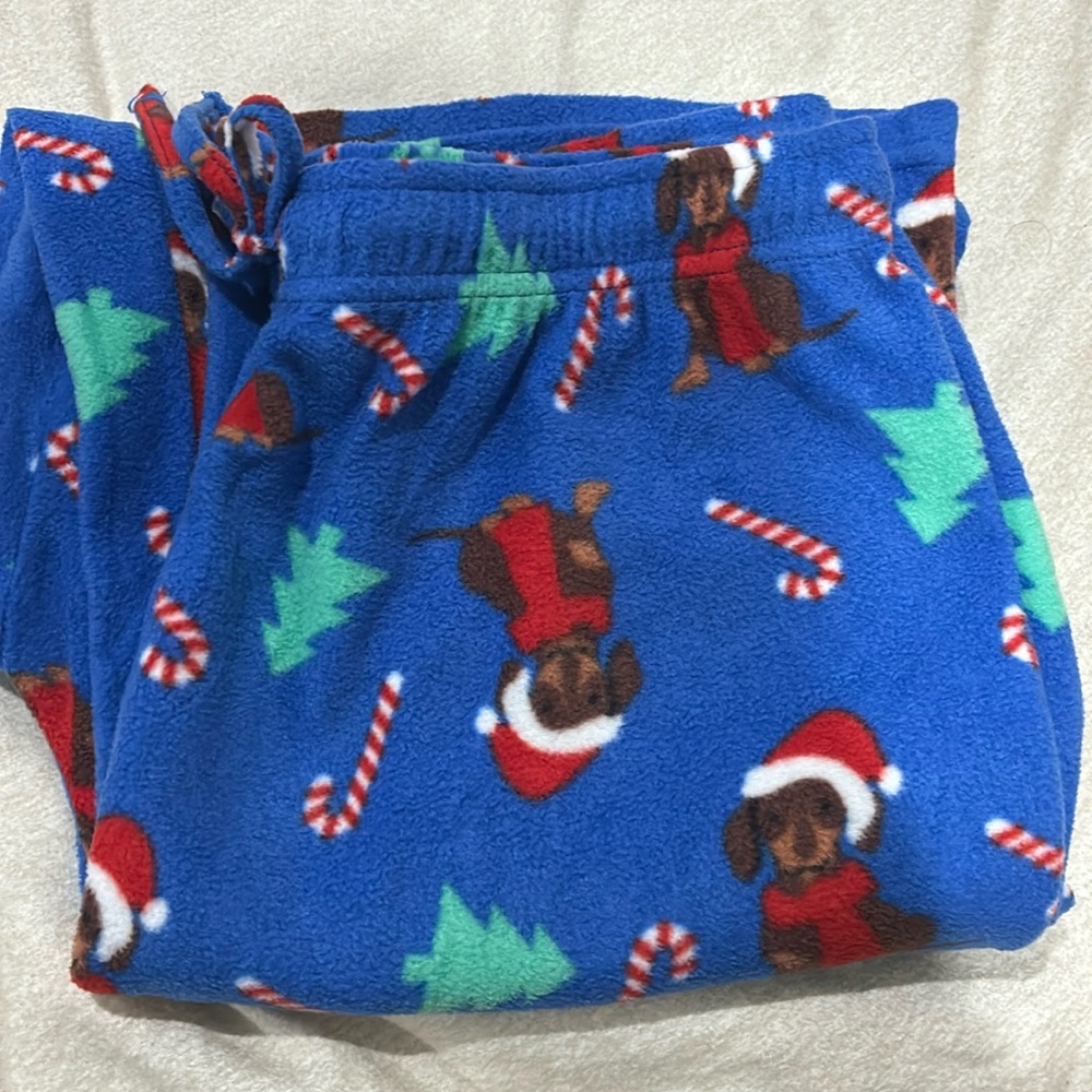 Christmas Dog Print Pajama Cozy Holiday PJs Santa Hat Design Size Large XL